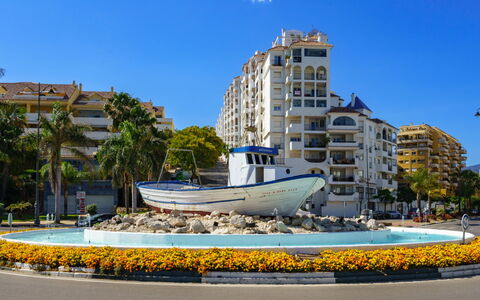 Habitat Valle Romano: Building, Apartment, City, Neighbourhood, Architecture, Condominium, Residential Area, Urban Design, Mixed-Use