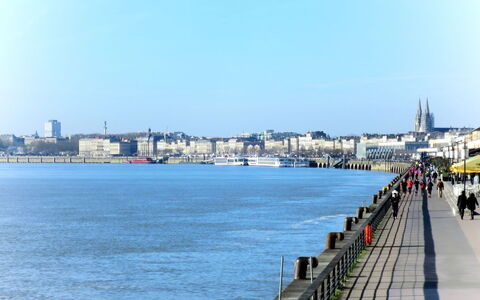 Hibiscus 10: Sky, Daytime, City, Channel, Sea, Coast, Tourist Attraction, Walkway, Boardwalk