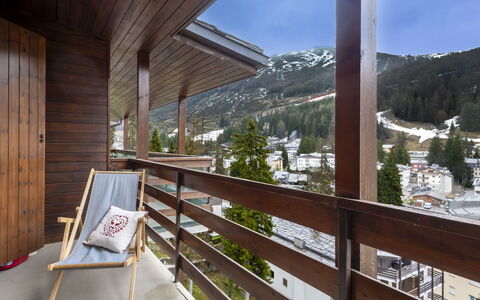 La Marmotta: Wood, Balcony, Hardwood, Wood Stain, Larch, Plank, Lumber, Porch
