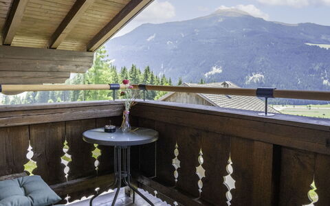Panoramablick Tauern: Mountain Range, Balcony, Hardwood, Wood Stain, Ridge, Valley, Alps, Billiard Table, Pool, Massif