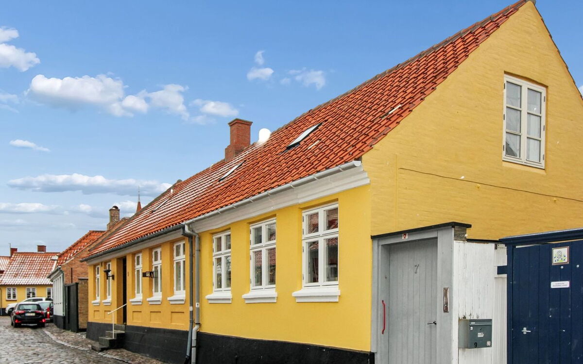 Cedomir - 400M from the Sea