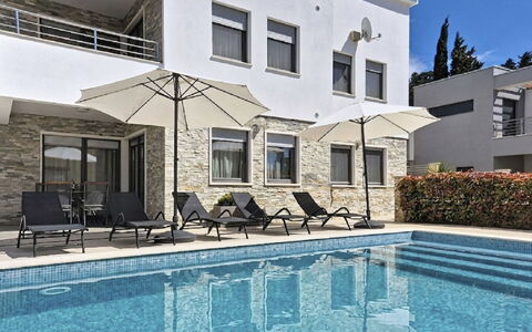 Accommodation:&nbsp;Adriatica 111.2