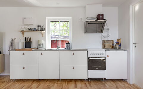 Rönnö: Flooring, Wood, Kitchen, Cabinetry, Kitchen Appliance, Floor, Countertop, Interior Design, Major Appliance, Cupboard