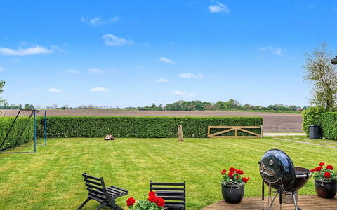 Arnia - 100M from the Sea: Wood, Roof, Home, House, Architecture, Siding, Land Lot, Cottage, Shed, Garden Buildings