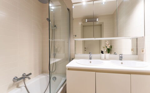 Casa Camille i with Parking: Bathroom, Bathroom Sink, Plumbing Fixture, Flooring, Wall, Interior Design, Floor, Sink, Mirror, Tap