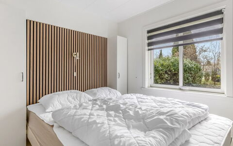 Friderica - 30Km from the Sea: Interior Design, Bedroom, Wall, Bed, Wood, Ceiling, Furniture, Flooring, Floor, Bedding