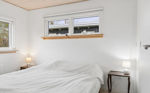 Marillia - 75M from the Sea: Wood, Bedroom, Interior Design, Bed, Ceiling, Flooring, Floor, Bed Sheet, Bedding, Linens
