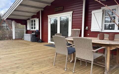 Jalina - 30Km from the Sea: Wood, Furniture, Wood Flooring, Floor, Flooring, Hardwood, Chair, Porch, Deck, Wood Stain