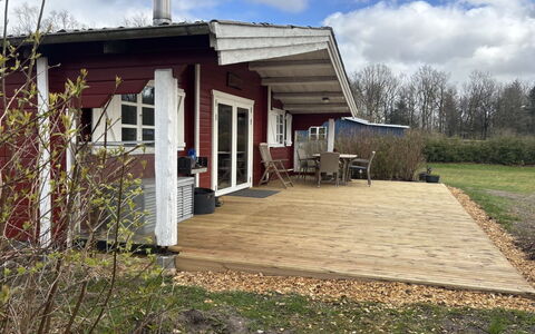 Jalina - 30Km from the Sea: Wood, Roof, House, Home, Cottage, Shade, Wood Stain, Hardwood, Siding, Garden Buildings