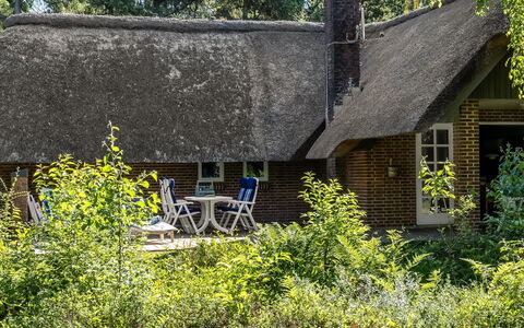Ullamaj - 700M from the Sea: Thatching, Cottage, Shrub, Roof, House, Home, Groundcover, Garden, Farmhouse, Hut
