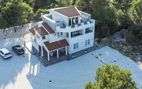 Zadar 678: Home, Estate, Driveway, Mansion, Villa