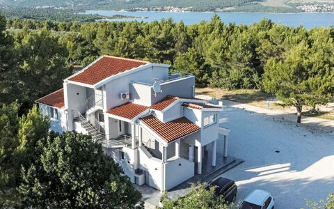 Zadar 678: Home, Estate, Villa, Driveway, Mansion