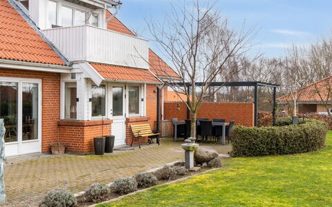 Arnke - 300M from the Sea
