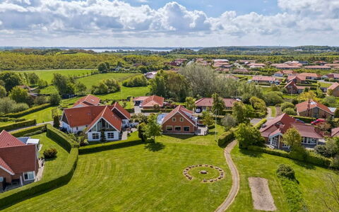Arnke - 300M from the Sea: Tree, Bank, Cottage, Rural Area, Lake, Reflection, Reservoir, Pond