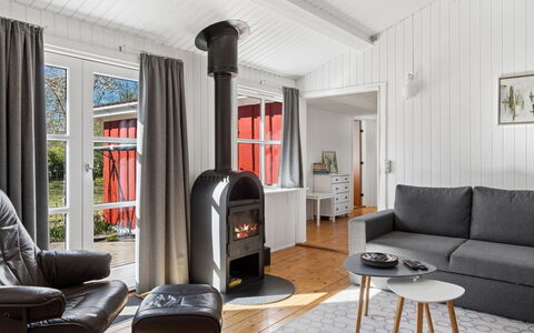 Swea - 2.5Km from the Sea: Blue, Cottage, House, Home, Farmhouse, Estate, Siding