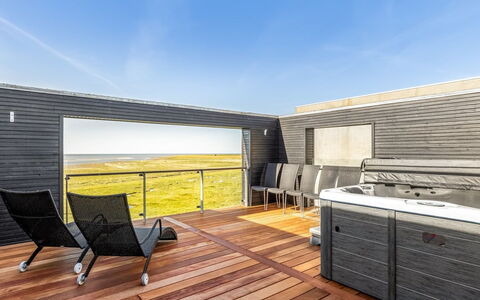 Nadua - 25M from the Sea