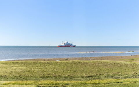 Nadua - 25M from the Sea: Sky, Blue, Water, Horizon, Boat, Watercraft, Sea, Ecoregion, Coastal And Oceanic Landforms, Ocean