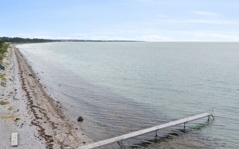 Niela - 400M from the Sea: Water, Body Of Water, Coast, Coastal And Oceanic Landforms, Sea, Horizon, Cloud, Shore, Beach