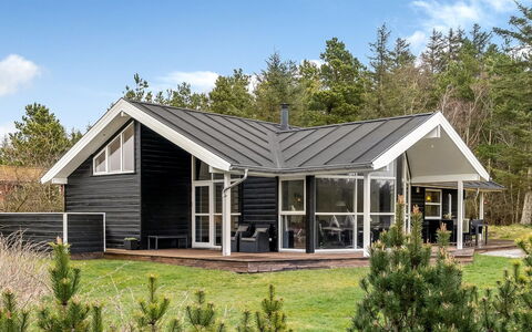 Joske - 2Km from the Sea: Furniture, Wood, Interior Design, Flooring, Floor, Chair, Room, Ceiling, Living Room, Apartment