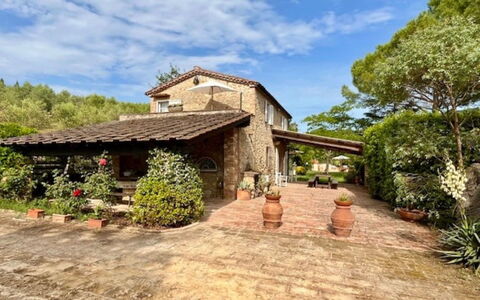 Il Sogno Toscano: Shrub, House, Home, Cottage, Estate, Farmhouse, Garden, Landscaping, Hacienda