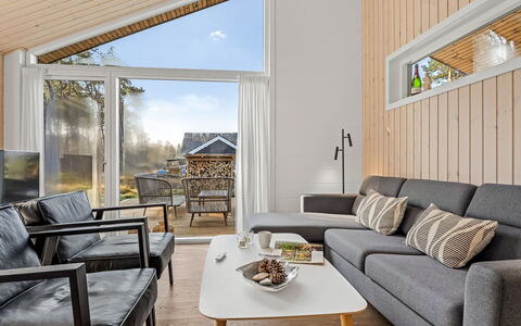 Frudde - 500M from the Sea: Wood, Interior Design, Couch, Flooring, Living Room, Floor, Furniture, Home, Room