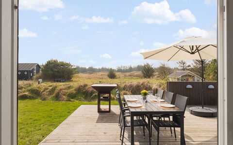 Minka - 500M from the Sea: Furniture, Wood, Interior Design, Flooring, Floor, Chair, Room, Ceiling, Living Room, Apartment