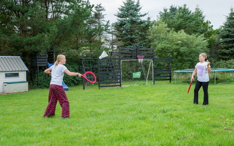 Nis - 900M from the Sea: Tree, Grass, Recreation, Leisure, Fun, Lawn, Spring, Play