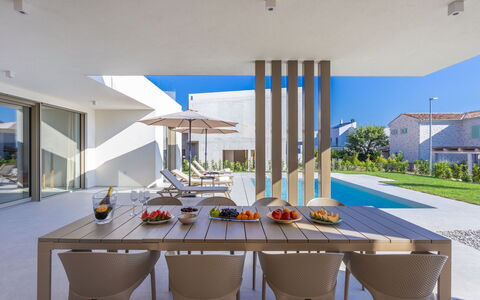 Design Emily White: Apartment, Balcony, Condominium, Hotel, Resort, Resort Town, Hacienda, Villa, Seaside Resort