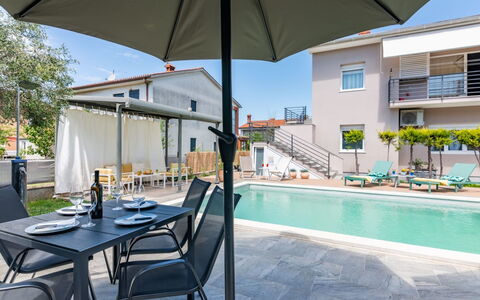 Dolores: Apartment, Balcony, Condominium, Hotel, Resort, Resort Town, Hacienda, Villa, Seaside Resort