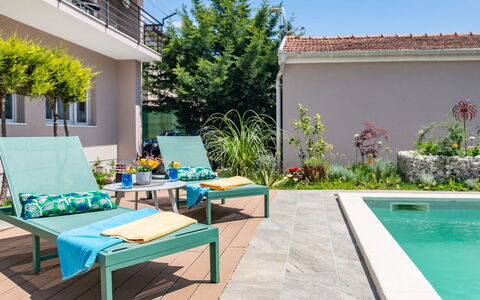 Dolores: Apartment, Balcony, Condominium, Hotel, Resort, Resort Town, Hacienda, Villa, Seaside Resort