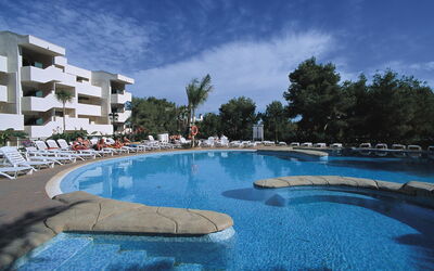 Salou 621: Residential Area, Human Settlement, Apartment, Condominium, Swimming Pool, Resort, Outdoor Furniture, Hotel, Resort Town, Vacation