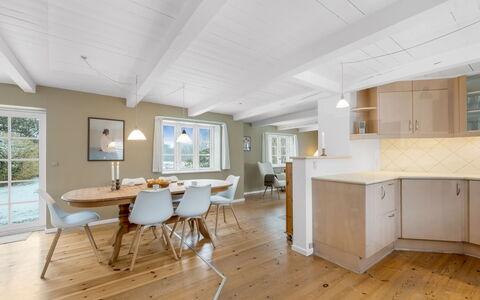 Synnöve - 1.7Km to the Fjord: House, Roof, Home, Cottage, Shed, Garden Buildings, Siding, Yard, Log Cabin, Hut
