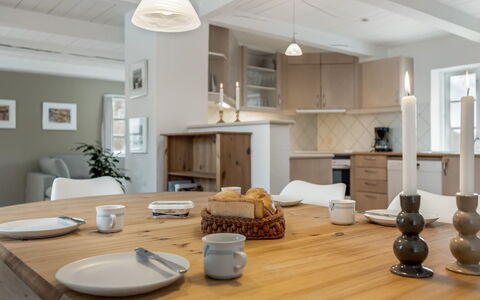 Synnöve - 1.7Km to the Fjord: House, Roof, Home, Cottage, Shed, Garden Buildings, Siding, Yard, Log Cabin, Hut