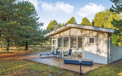 Neval - 150M from the Sea: Cottage, Home, Garden Buildings, Estate, Log Cabin, Shade, Siding, Porch, Farmhouse