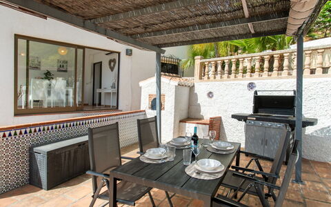 Les Oliviers: Apartment, Balcony, Coast, Condominium, Seaside Resort, Resort, Fence, Resort Town, Hotel, Handrail