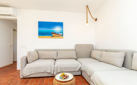 La Esmeralda: Apartment, Balcony, Coast, Condominium, Seaside Resort, Resort, Fence, Resort Town, Hotel, Handrail