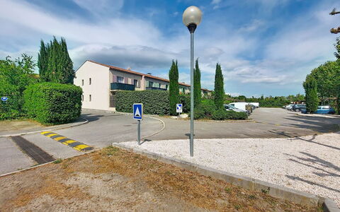 Les Bastides: Apartment, Balcony, Coast, Condominium, Seaside Resort, Resort, Fence, Resort Town, Hotel, Handrail
