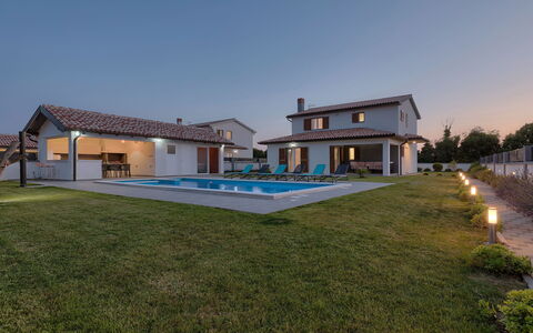 Alba Rossa: Apartment, Balcony, Coast, Condominium, Seaside Resort, Resort, Fence, Resort Town, Hotel, Handrail
