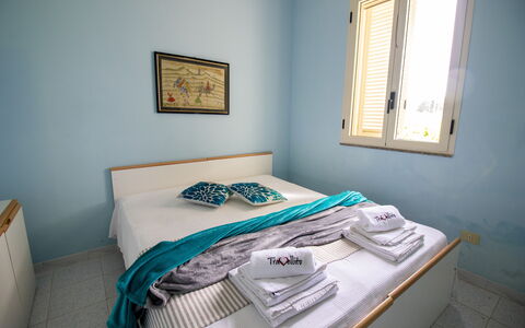 Celeste'S House in Torre Dell'Orso: Furniture, Bedroom, Interior Design, Bed, Bed Sheet, Floor, Bedding, Linens, Room, Bed Frame