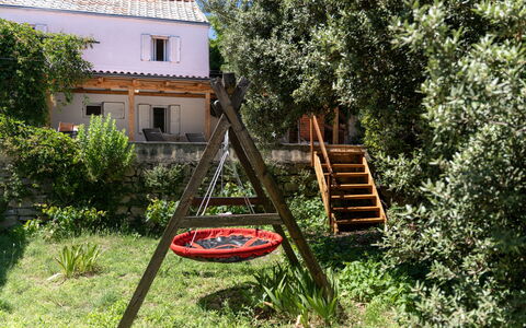 Hidden Hill: Garden, Backyard, Yard, Shade, Lawn, Landscaping, Wood Stain, Outdoor Structure, Outdoor Furniture, Flowerpot