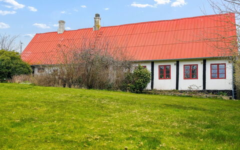 Espen - 300M from the Sea: Grass, Red, Roof, Land Lot, Home, Cottage, Rural Area, Lawn, Farmhouse, Garden
