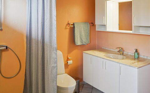 Espen - 300M from the Sea: Bathroom Sink, Plumbing Fixture, Wall, Sink, Bathroom, Flooring, Floor, Interior Design, Tap, Bathroom Cabinet