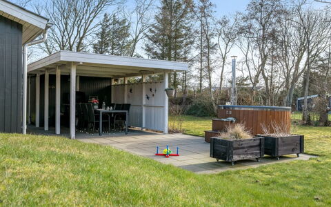 Ascan - 300M to the Fjord: Wood, Garden, Backyard, Shed, Garden Buildings, Shade, Outdoor Structure, Lawn, Yard, Landscaping
