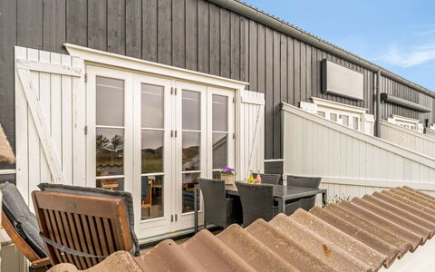 Melvin - 50M to the Fjord: Cottage, Home, House, Roof, Porch, Estate, Siding, Garden Buildings, Farmhouse, Yard