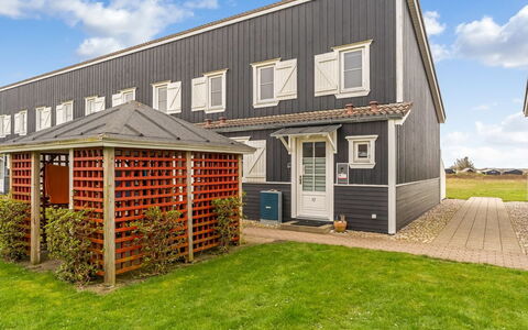 Melvin - 50M to the Fjord: Cottage, Home, House, Roof, Porch, Estate, Siding, Garden Buildings, Farmhouse, Yard