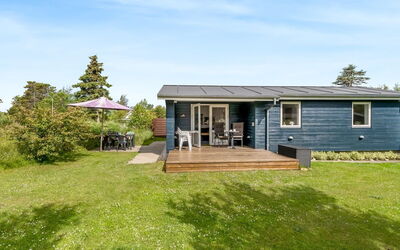 Tinka - 100M from the Sea