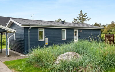 Tinka - 100M from the Sea