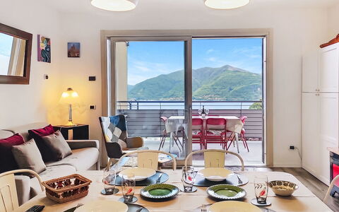 Casa Bel Lago: Swimming Pool, Hotel, Balcony