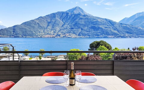 Casa Bel Lago: Swimming Pool, Hotel, Balcony