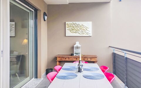 Casa Bel Lago: Swimming Pool, Hotel, Balcony